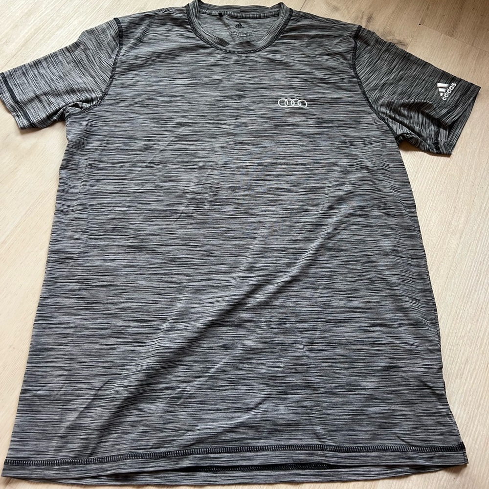 Men’s adidas large Audi t shirt